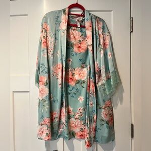 Flora Nikrooz Light Blue & Pink Floral Silk & Lace Robe (Size Large)